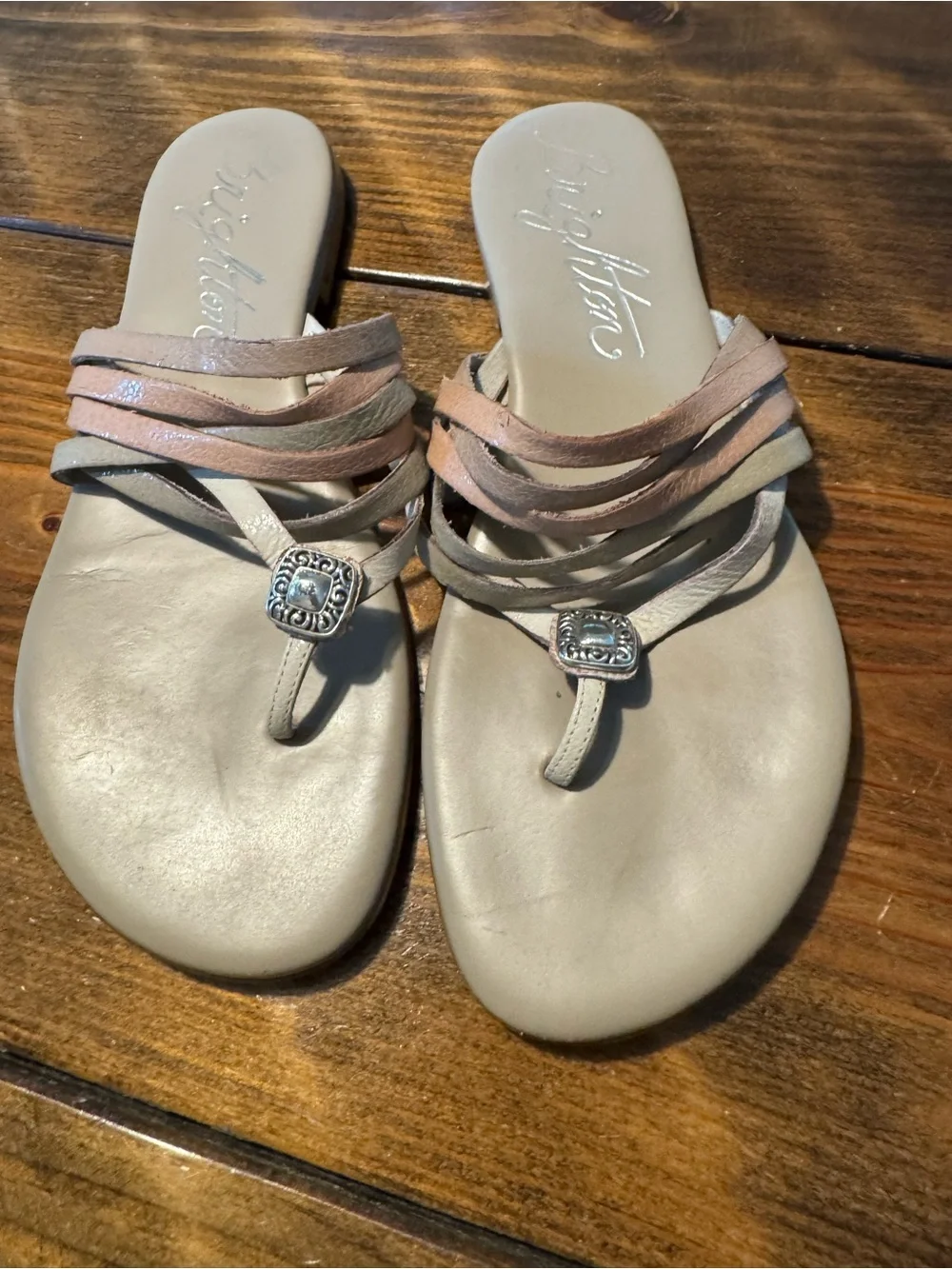 🎀 BRIGHTON ARIA STRAPY THONG SANDAL🎀🎀 SIZE 8.5